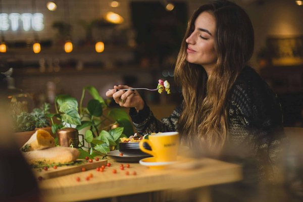 How can mindful eating improve your health?